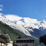 Spacious T2 In The Heart Of Apartment Chamonix